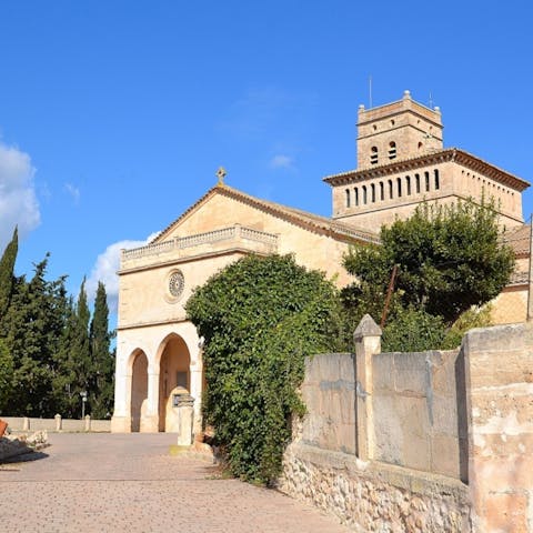 Experience the quiet beauty of Ariany – just a short walk away