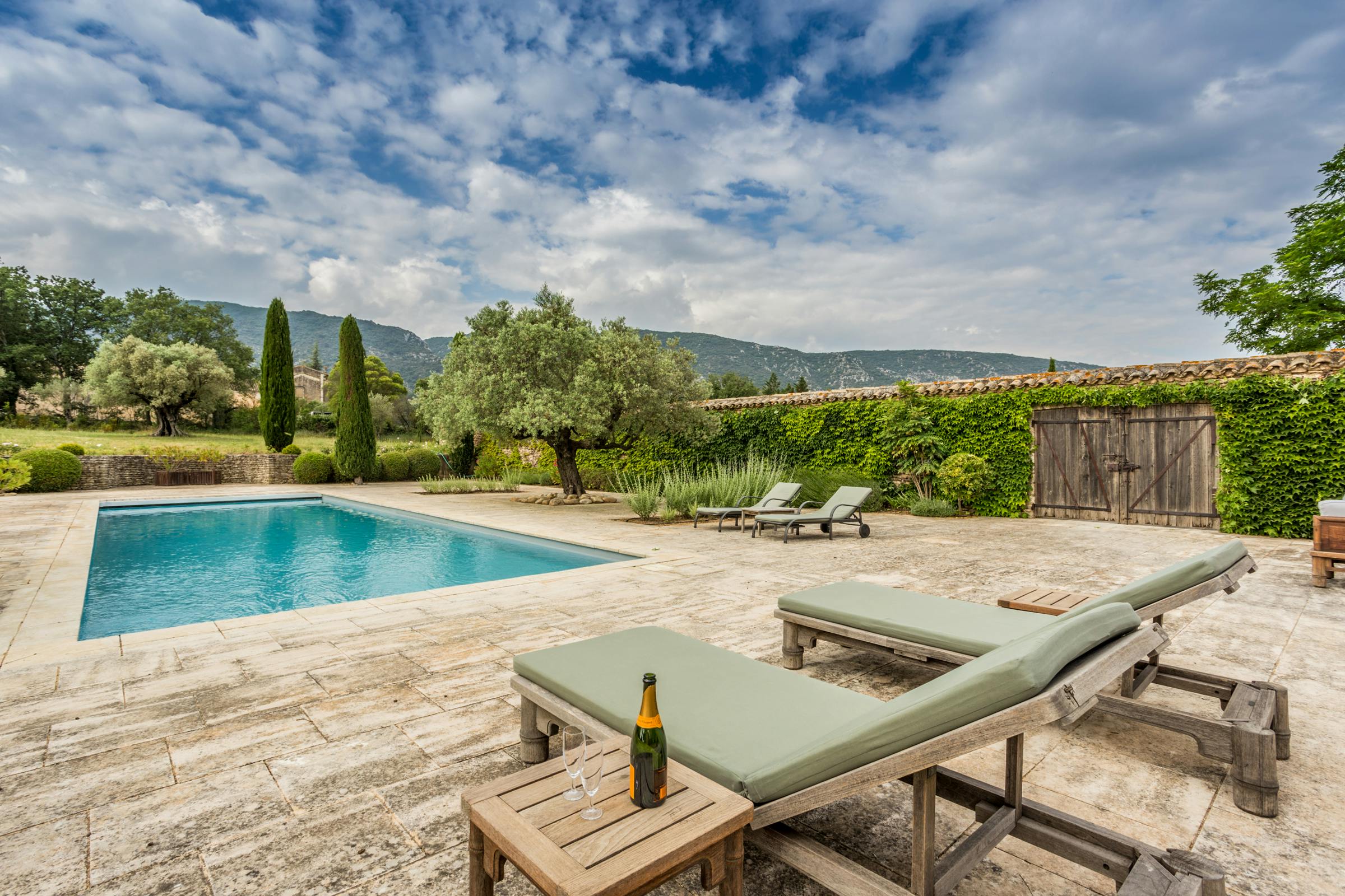 Champagne on the Hills