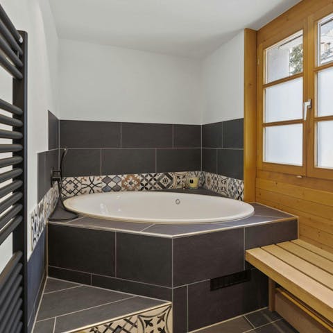 Unwind with a soak in the large bathtub