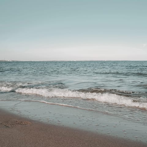 Spend days on the beach – twenty minutes away by car