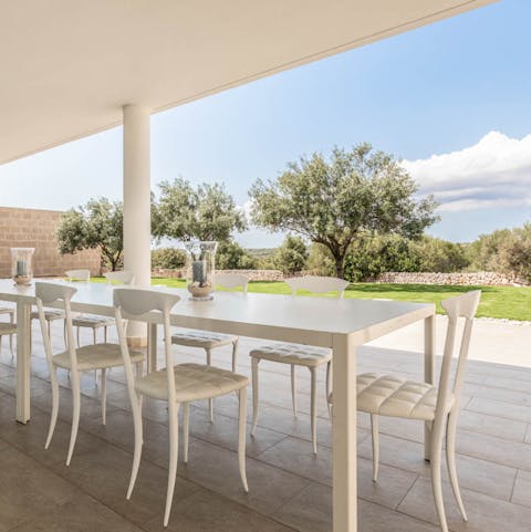 Have an al-fresco candlelit dining experience