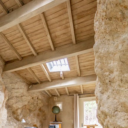 Gorgeous ceiling rafters