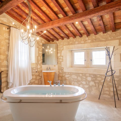 Pause for a pampering soak in this tub