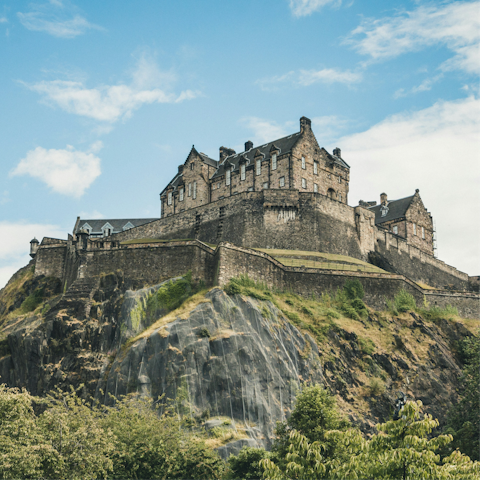 Step back in time at Edinburgh Castle – just fourteen minutes away