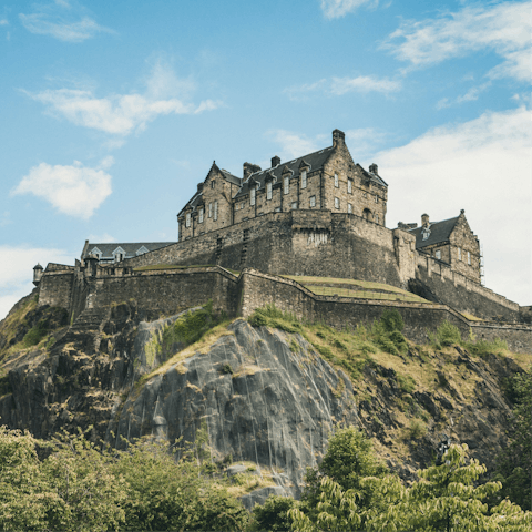 Step back in time at Edinburgh Castle – just fourteen minutes away