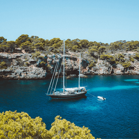 Stay just a ten-minute walk away from the sandy shores of Platja de Sa Marjal