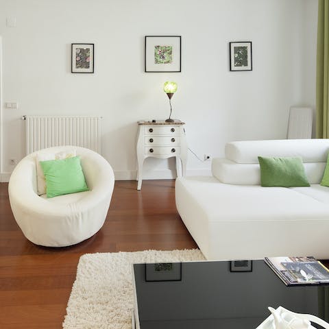 Pour a glass of your favourite drink and celebrate the sweetness of city living