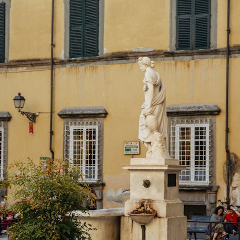 Visit the nearby Renaissance village of Lucca