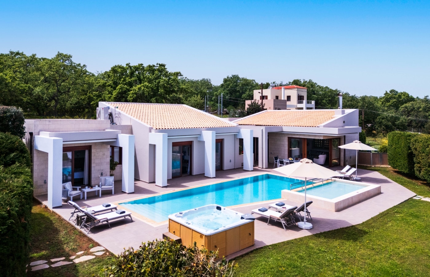 Venetian Light, Cretan White