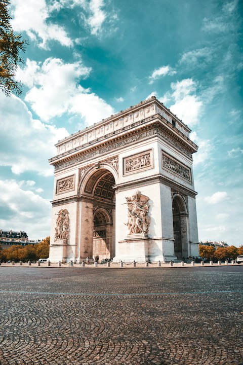 Stay fifteen minutes on foot from the Arc de Triomphe and Champs-Élysées