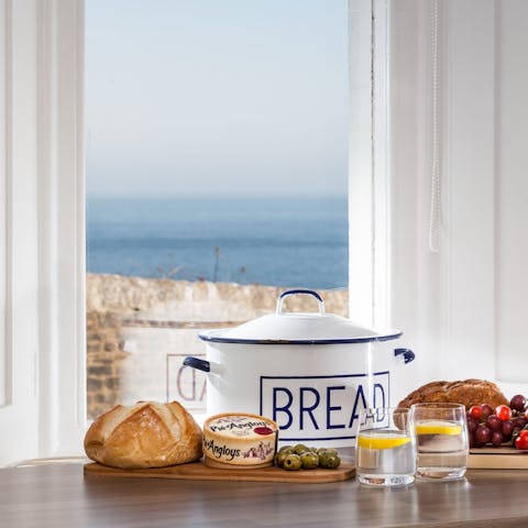 Soak up the magnificent sea views as you rustle up drinks and nibbles
