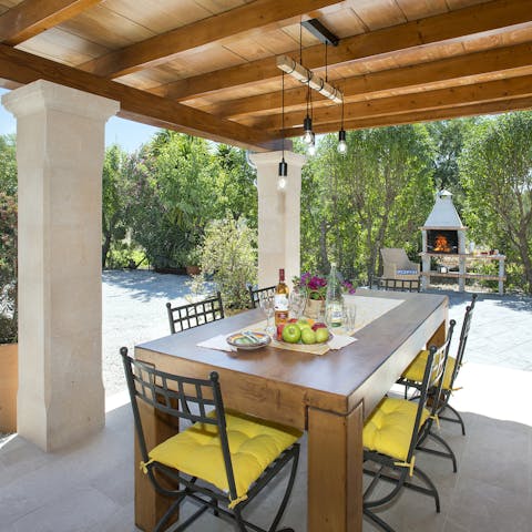 Guests were impressed with the excellent service provided by the host.