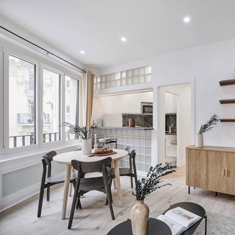 Cook and dine in stylish open-plan surroundings