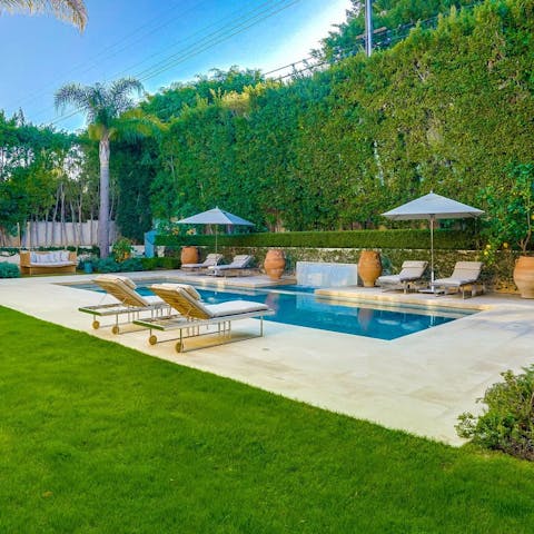 Experience total relaxation in the garden with a refreshing swim in the pool