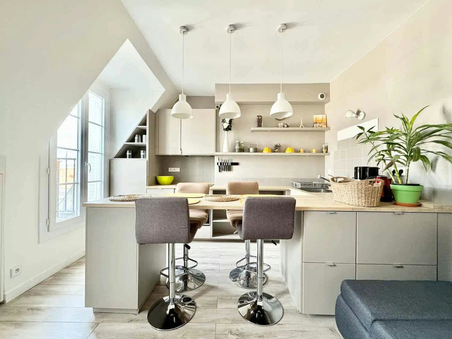 Chic Locale