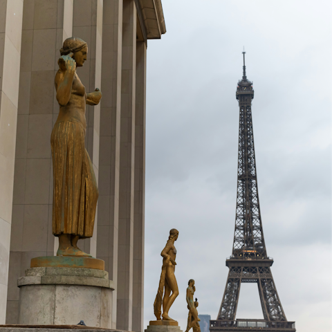 Stroll five minutes to Place du Trocadéro for iconic views