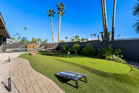 Practise your short game steps from the pool
