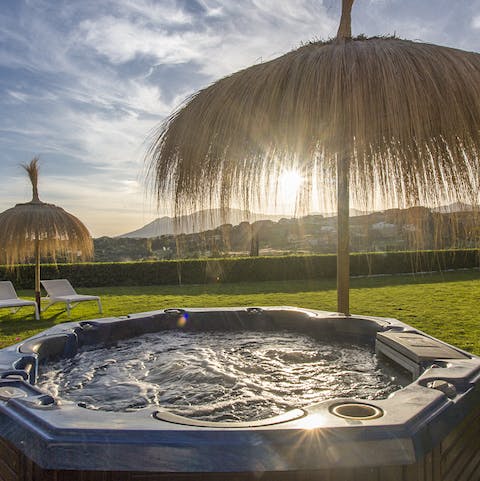 Rest up in the jacuzzi tub