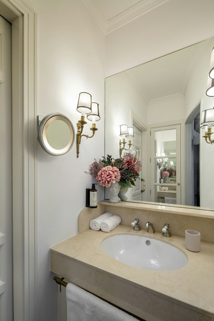 Bathroom photo