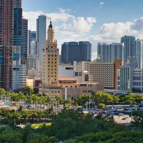 Explore Downtown Miami – top dining, nightlife, and culture just steps away