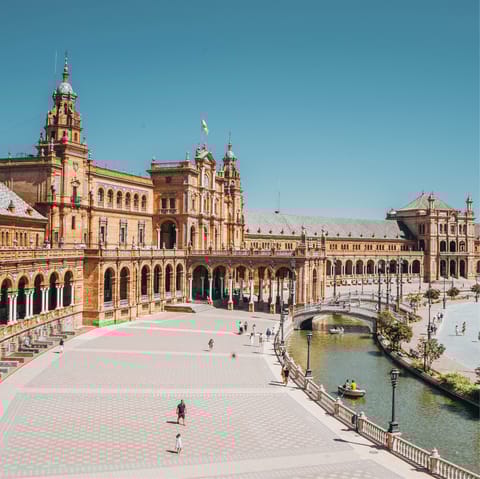 Explore the beautiful city on your doorstep – your home is in the prestigious Arenal district