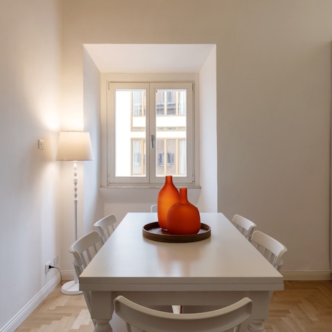 Enjoy relaxed meals in the light-filled dining space