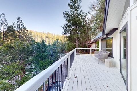 Savour peace while sipping drinks on the deck