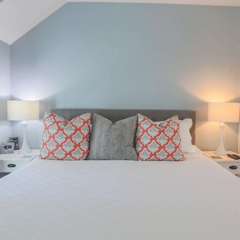 Enjoy a sound night's sleep in a King bed