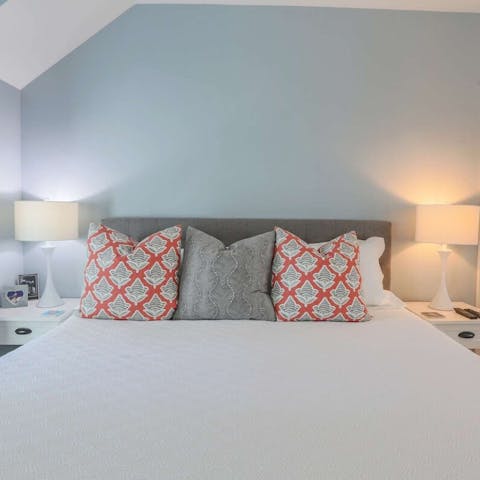 Enjoy a sound night's sleep in a King bed