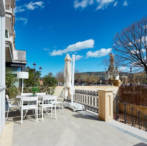 Dine alfresco on those Spanish summer evenings
