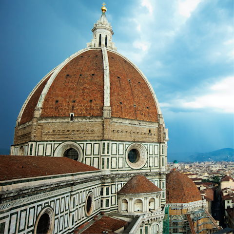 Walk to the Duomo in just five minutes