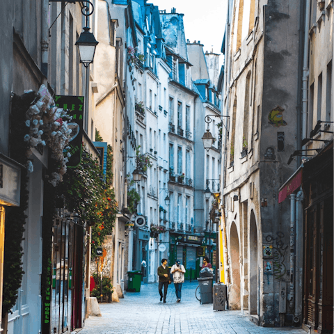 Explore the historic Marais from your doorstep