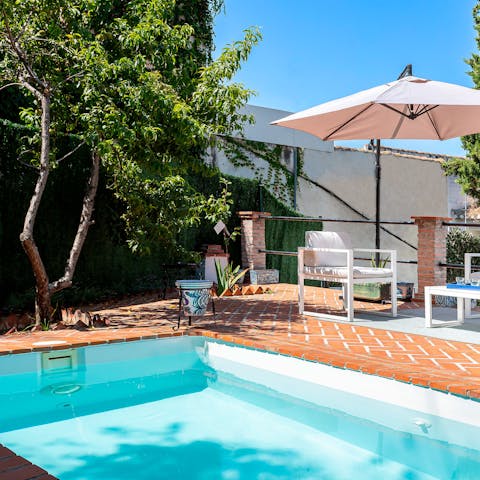 Cool off from the Andalusian heat with a dip in the swimming pool