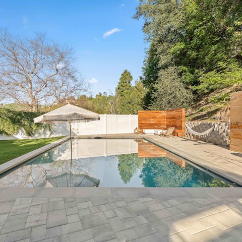 Cool off from the Californian sun in the private pool