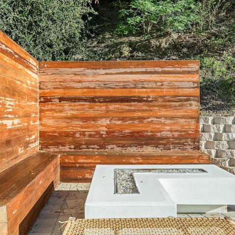 Sit around the fire pit after a day in Calabasas