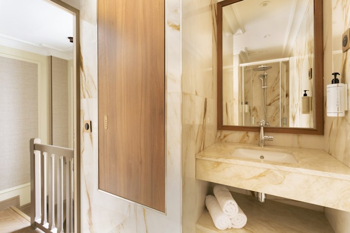 Bathroom photo
