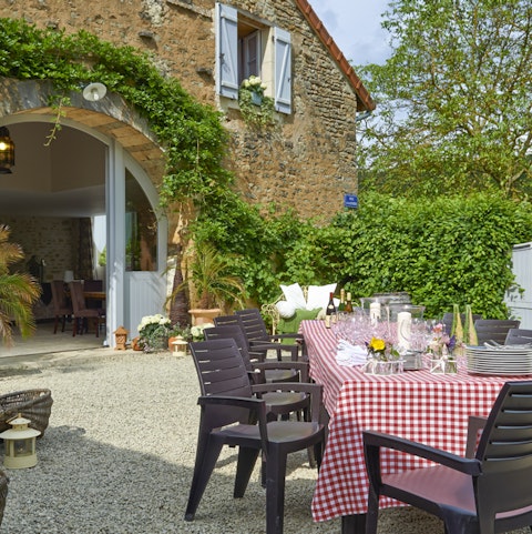 Sunny outdoor seating is the ideal place for a picnic