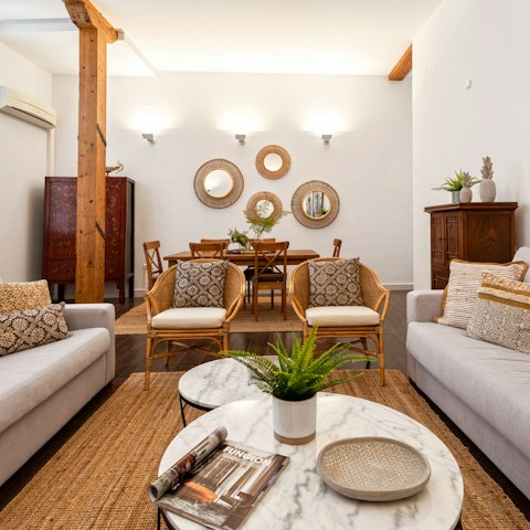 Unwind in a bohemian living space, where you can watch a movie on your Smart TV