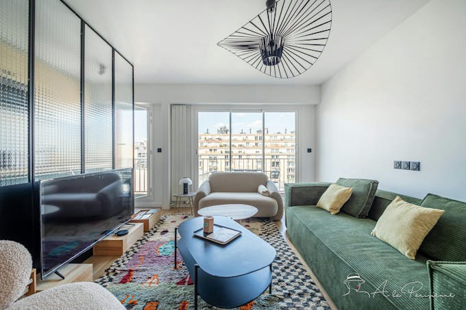 Charm of Grenelle