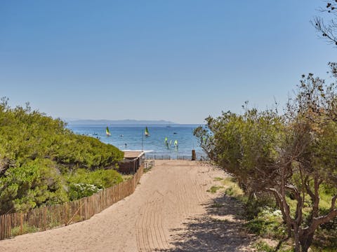 Stroll to the beach in just a few minutes
