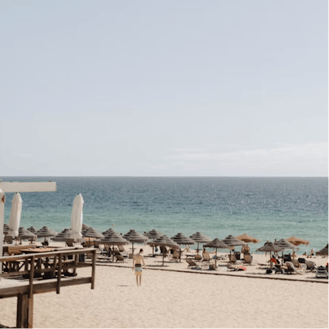 Stroll to Comporta’s sandy beaches in just a few minutes