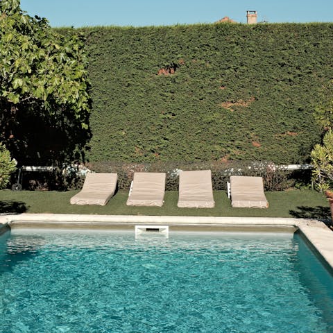 Cool off from the sun in the private, fenced swimming pool