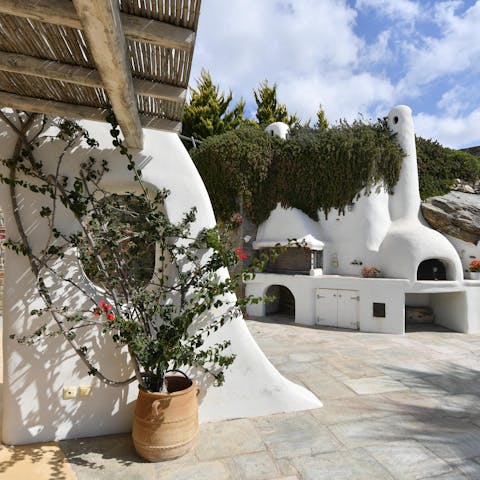 Throw some organic produce and fresh-caught fish on the barbecue and enjoy an alfresco feast