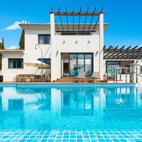 Float about gracefully in the heated infinity swimming pool