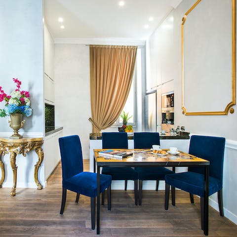 Enjoy a carbonara at your dining table, or let the private chef create some Roman classics for you