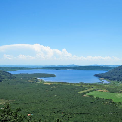 Drive to striking natural landscapes such as Lake Vico, seventeen minutes away