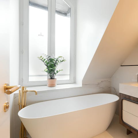 Relax your weary feet in the bath