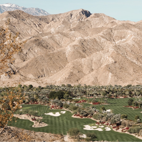 Drive to nearby desert trails, canyon hikes and golf