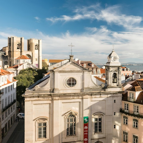 Be inspired while exploring the historic streets of Baixa