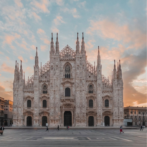 Stay under a fifteen-minute walk from Piazza Duomo